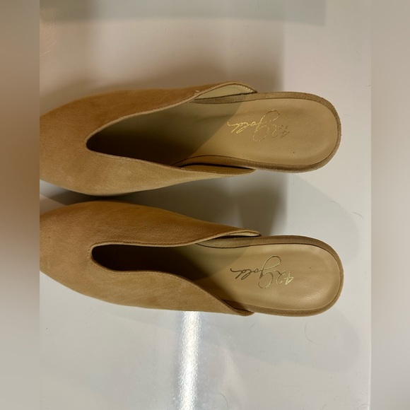 Nude mid heels - Picture 4 of 7